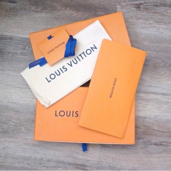 Louis Vuitton Other - Authentic Louis Vuitton packing Set